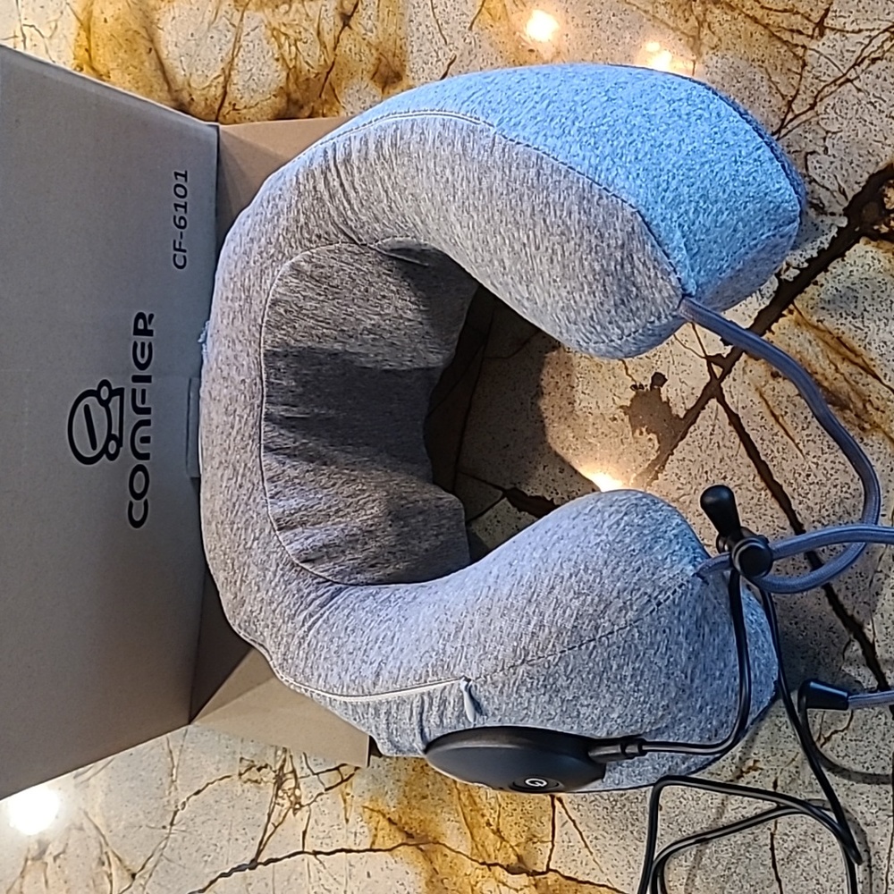 Shiatsu neck massager